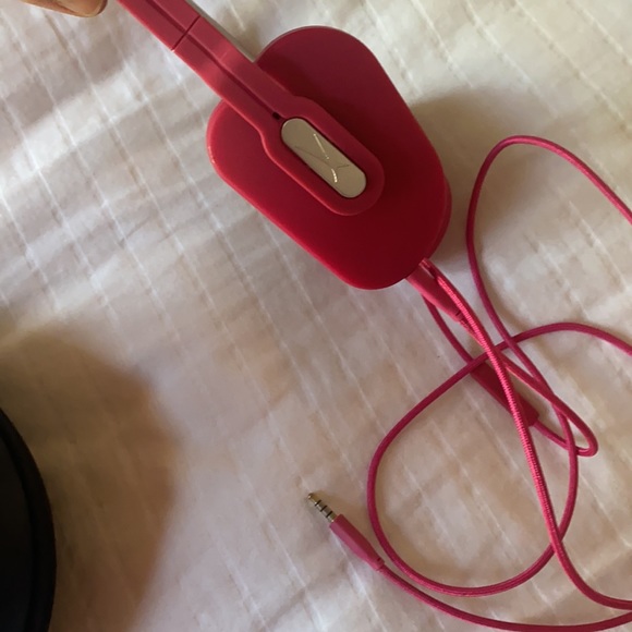 Altec Lansing Headphones - Picture 3 of 6